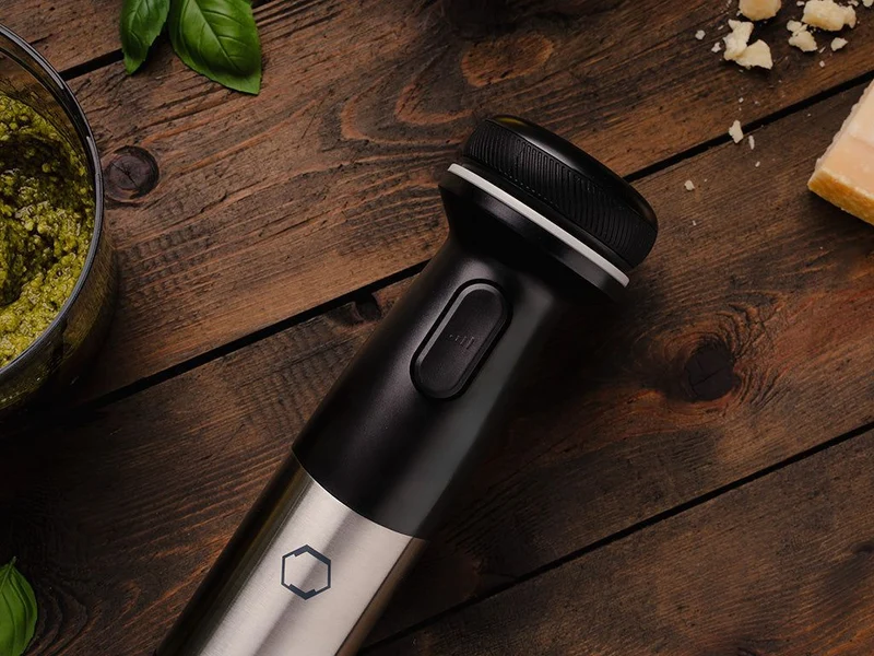 KABELLOSER STABMIXER MIT AKKU