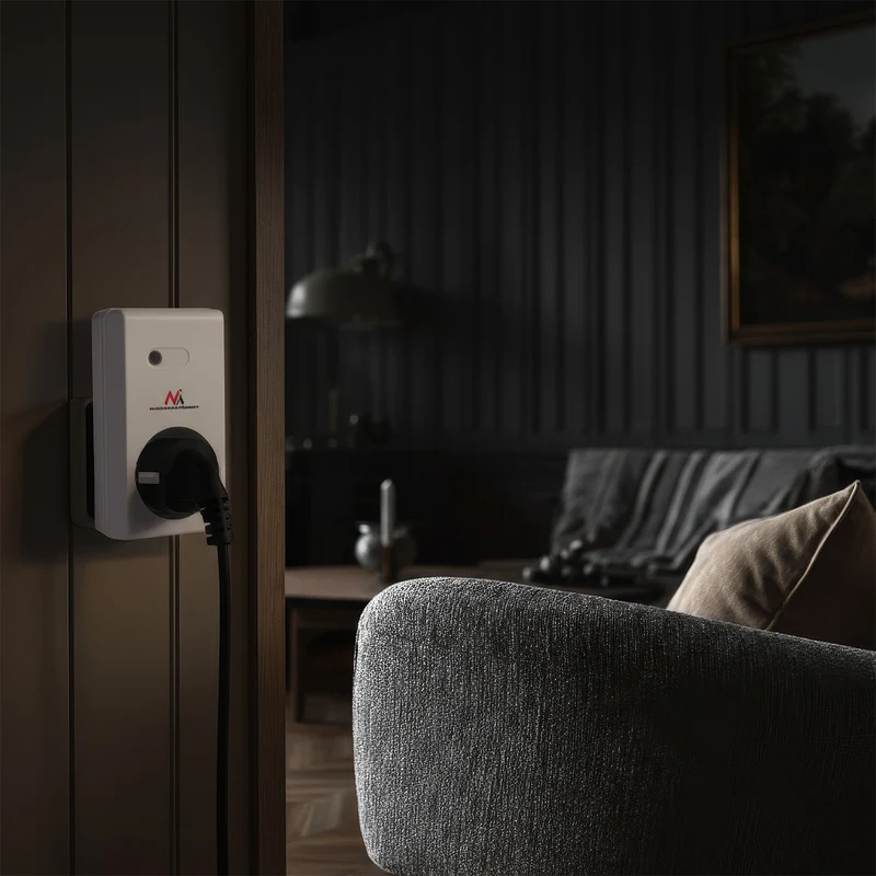 Maclean MCE15 Remote Control Switch Socket with batteries - EU plug