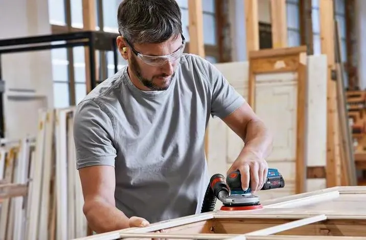 Bosch Professional 18V System Akku Exzenterschleifer GEX 18V-125