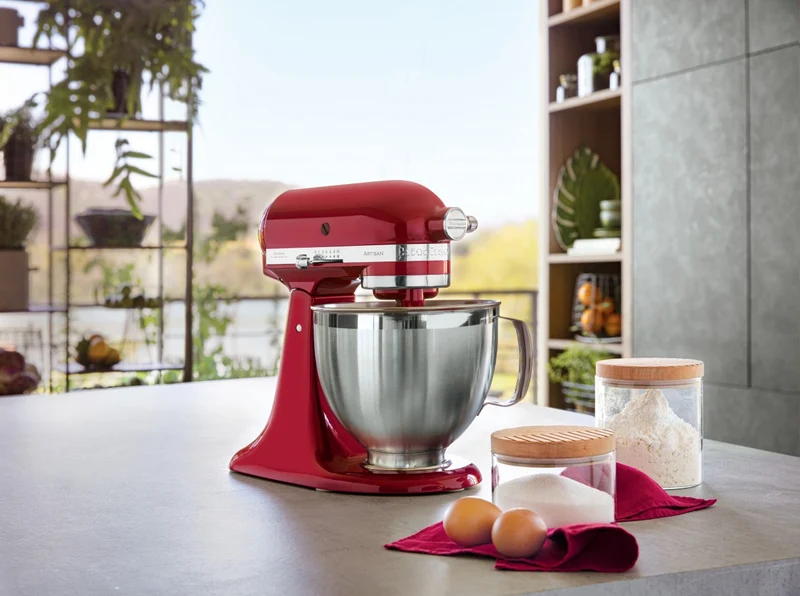 KitchenAid 4,8 L 5KSM185 Artisan Küchenmaschine Meatlover Metallfleischwolf 5KSMMGA Gr. 8 und Spritzgebäckvorsatz