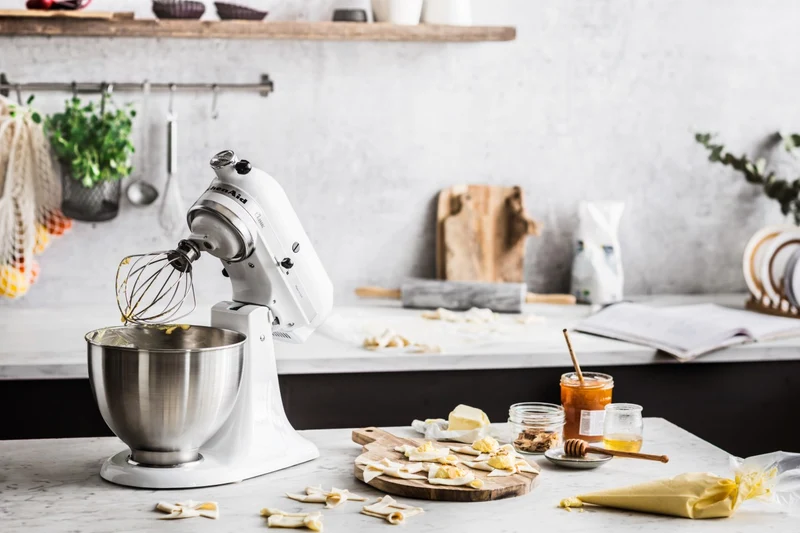 KitchenAid 4,3 L 5K45SS Classic Küchenmaschine Set 4 Fleischwolf+Spritzgebäck+Schüssel+Spritzschutz