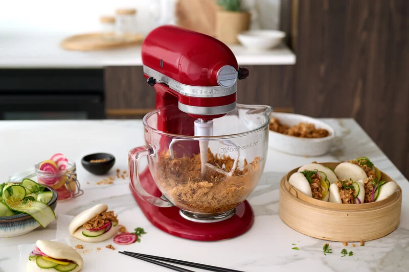 KitchenAid 4,8 L 5KSM175 Artisan Küchenmaschine Pastrylover mit Kunststofffleischwolf+Spritzgebäckvorsatz und Patisserie Buch