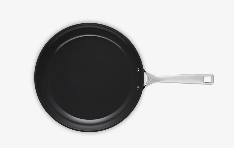 Le Creuset Essential Keramik-Antihaft Pfanne flach 28 cm