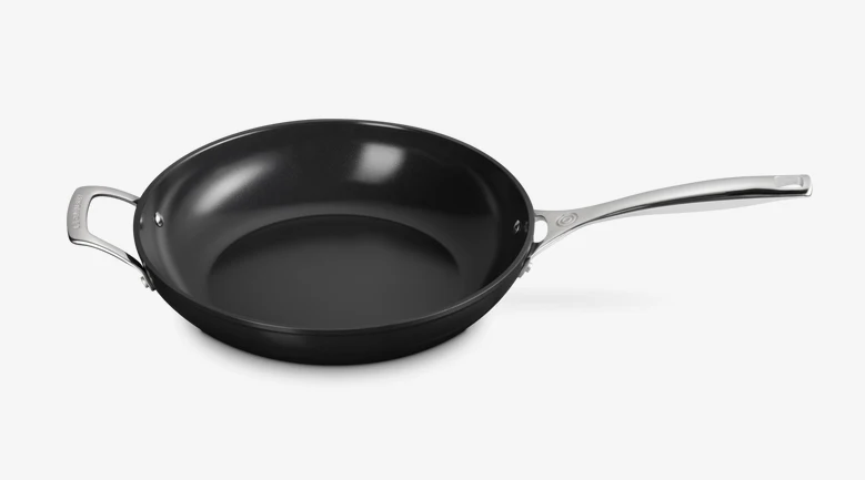 Le Creuset Essential Keramik-Antihaft Pfanne hoch 28 cm mit Gegengriff