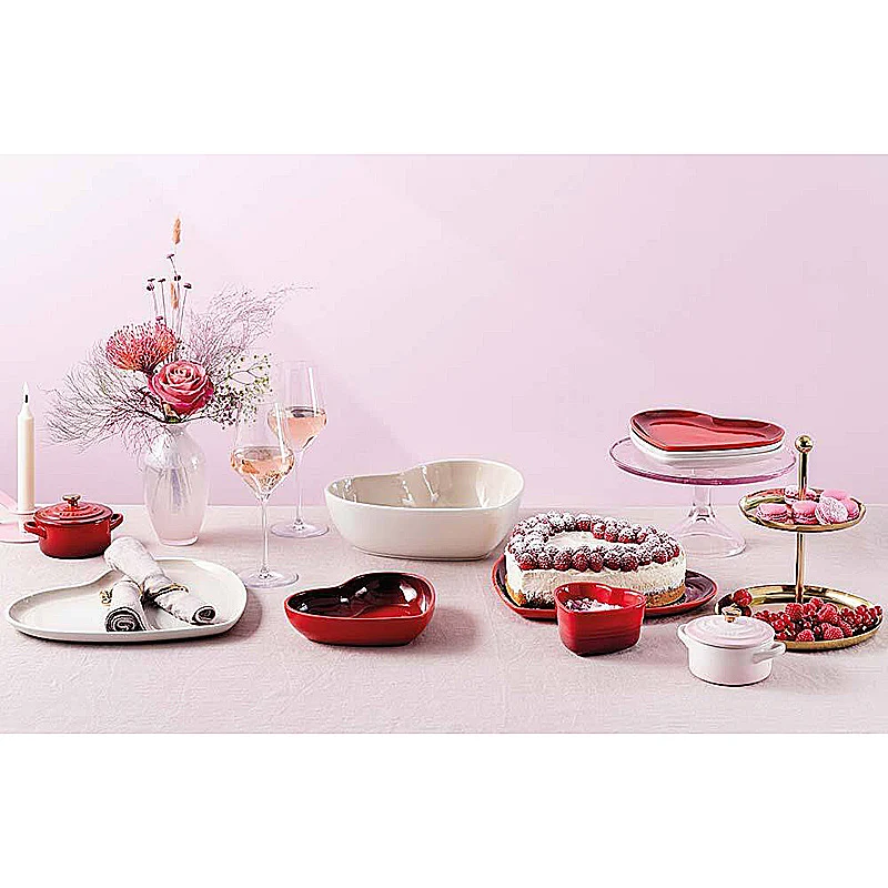 Le Creuset Servierschale Herz 2,9 l Kirschrot