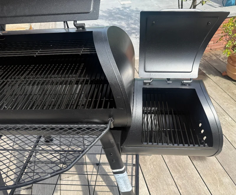 Landmann BBQ / Smoker Vinson 200 - Holzkohlegrill - Grillfläche 70,5 x 39,5 cm