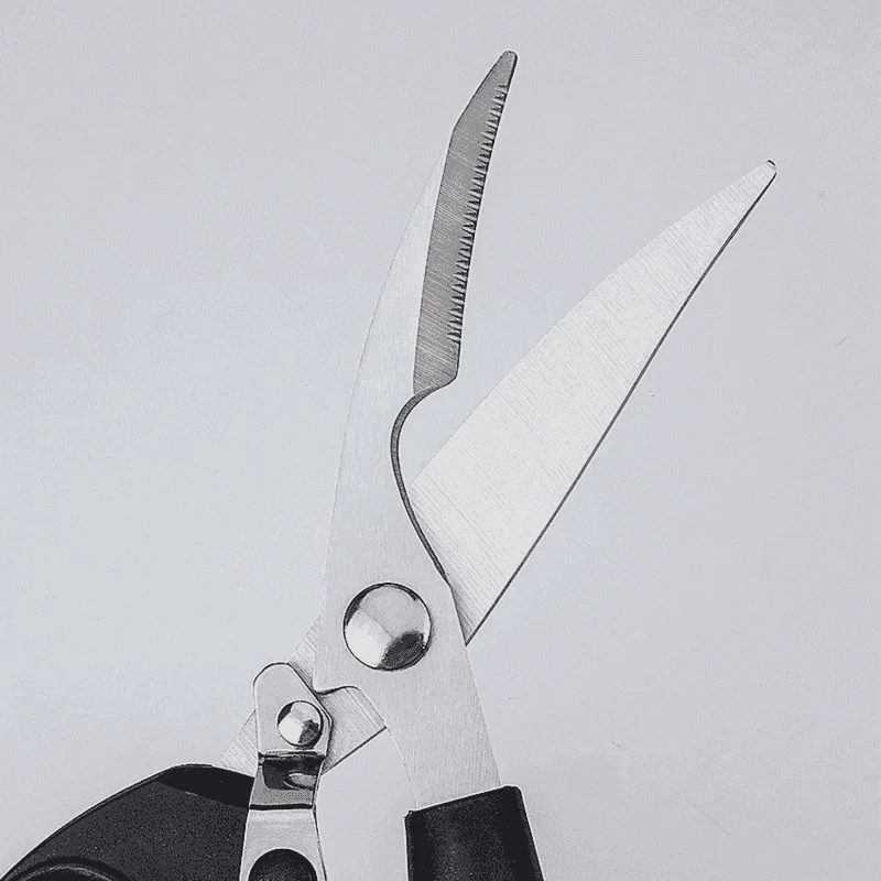 Multipurpose Kitchen Scissor for Easy Chicken Bone Cutting