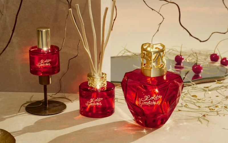 Maison Berger Geschenkset Duo Lolita Lempicka Sweet - Duftstäbchen 80 ml & Raumspray 50 ml - Rot