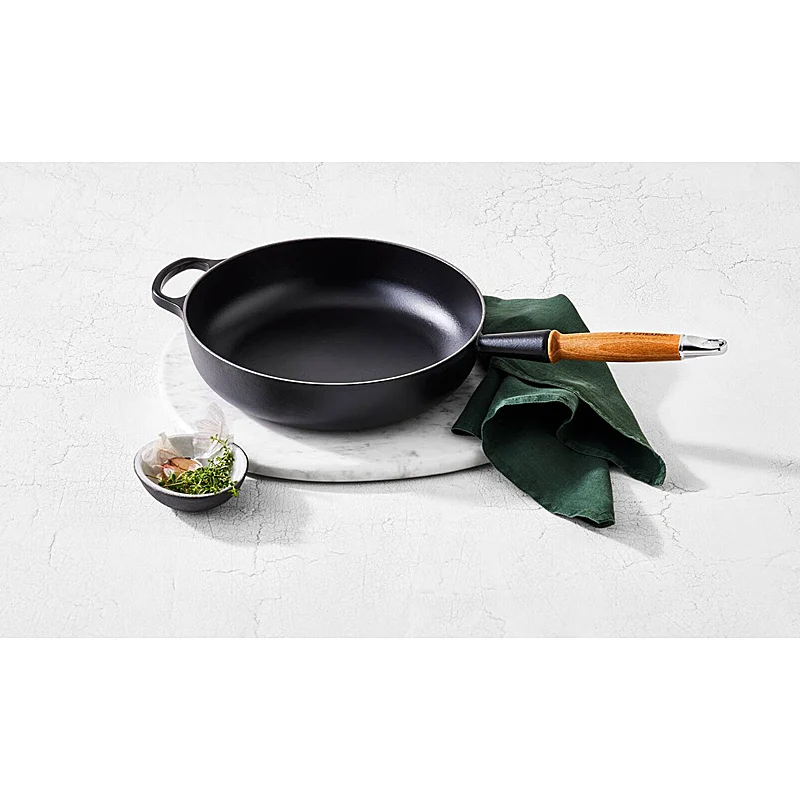Le Creuset Sautepfanne Signature 28 cm Schwarz