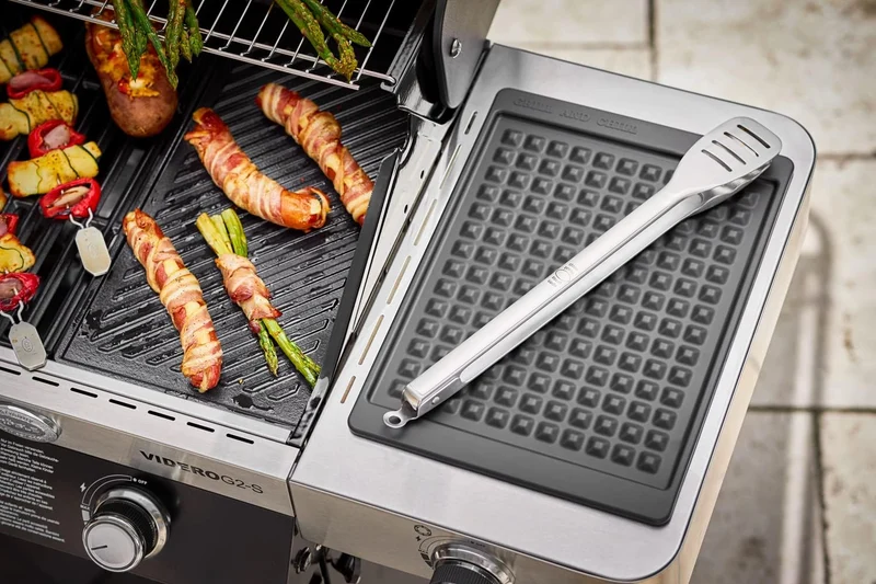 RÖSLE Abdeckhaube BBQ-Station VIDERO G4/G4-S, Hochwertige Schützhülle & Ablagematte Silikon, Hochwer