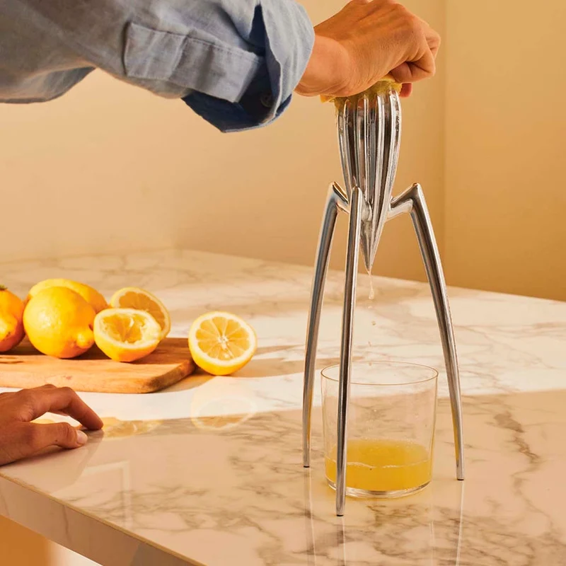 Exprimidor de cítricos Juicy Salif Philippe Starck Alessi