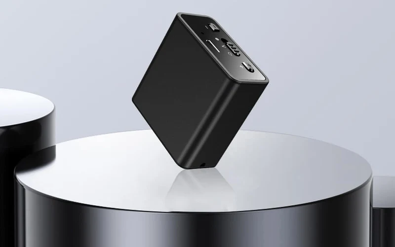 Kompaktes Diktiergerät Q65 | 32GB USB Audio-Aufnahmegerät | Diktaphon mit Sprachaktivierung, 192kbps