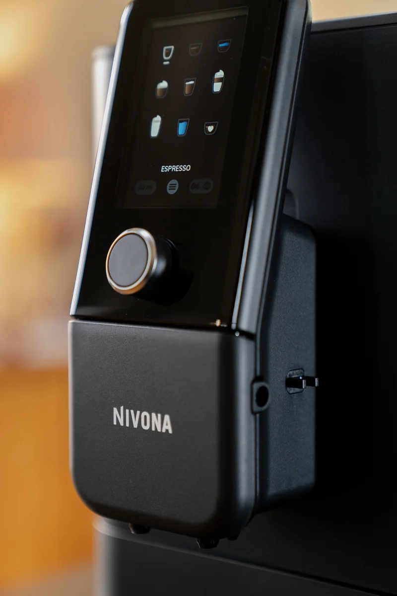 Nivona Kaffeevollautomat Nivo 8101 Schwarz + Starterpaket im Wert von 49 €