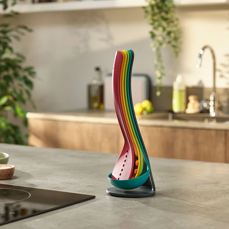 Juego de 5 utensilios de cocina con soporte Nest Utensils Plus Joseph Joseph