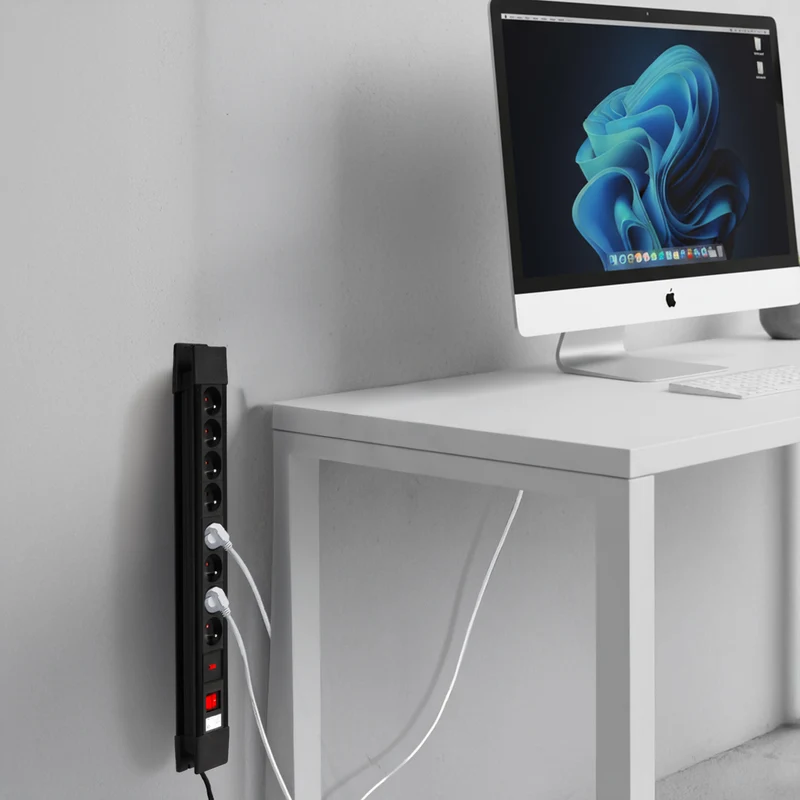 Power strip 8 outlets illuminated switch protection for children