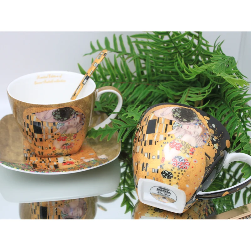 Set of 2 porcelain Queen Isabell cups, Klimt's Kiss motif, teaspoons, 250ml, W25KL60-2-19000