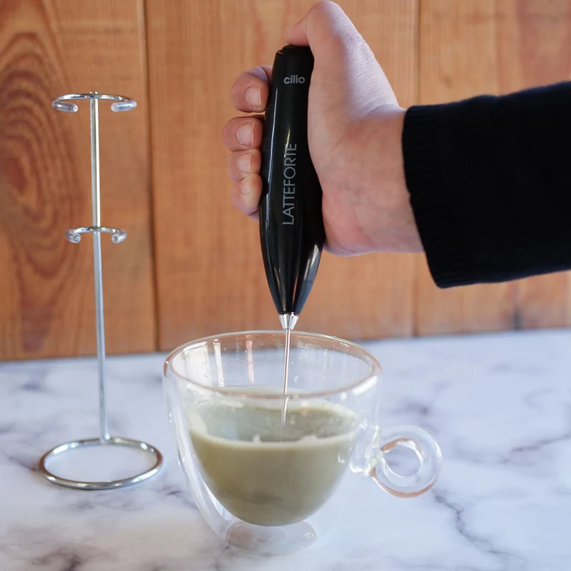 Batidor espumador para leche Cilio (con soporte)