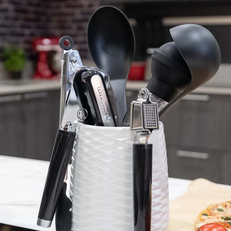 Set 15 utensilios de cocina negros KitchenAid