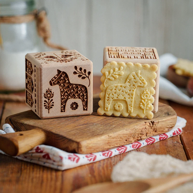 Goody Woody engraved cake cube, 6 cm, beech wood, 6 designs, Scandinavian style