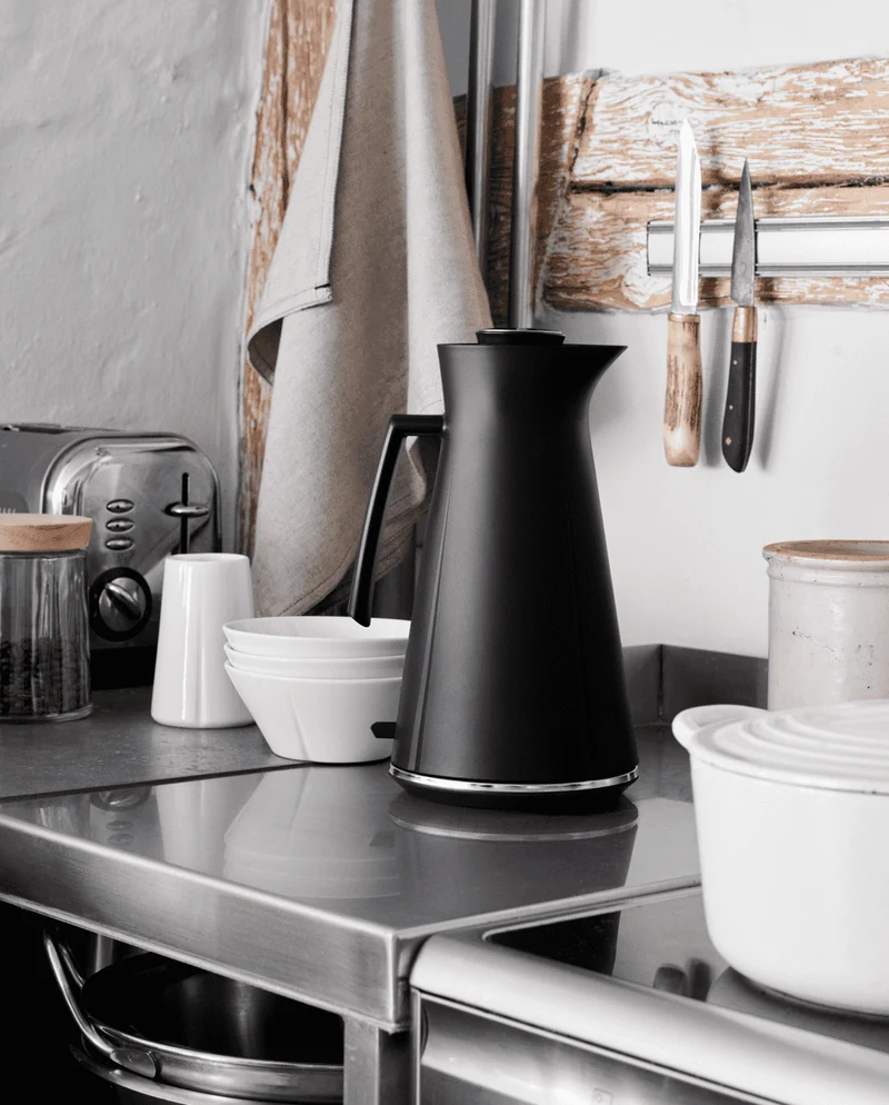 Rosendahl - Grand Cru Wasserkocher 1,4 l schwarz/stahl