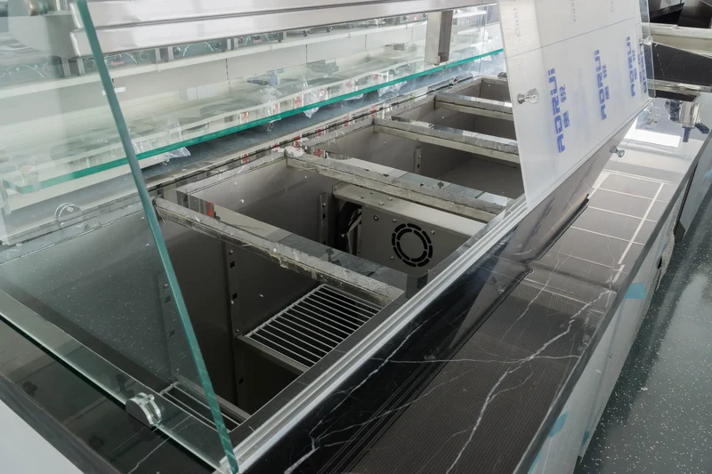 Salattheke mit Aufsatzvitrine 188 cm