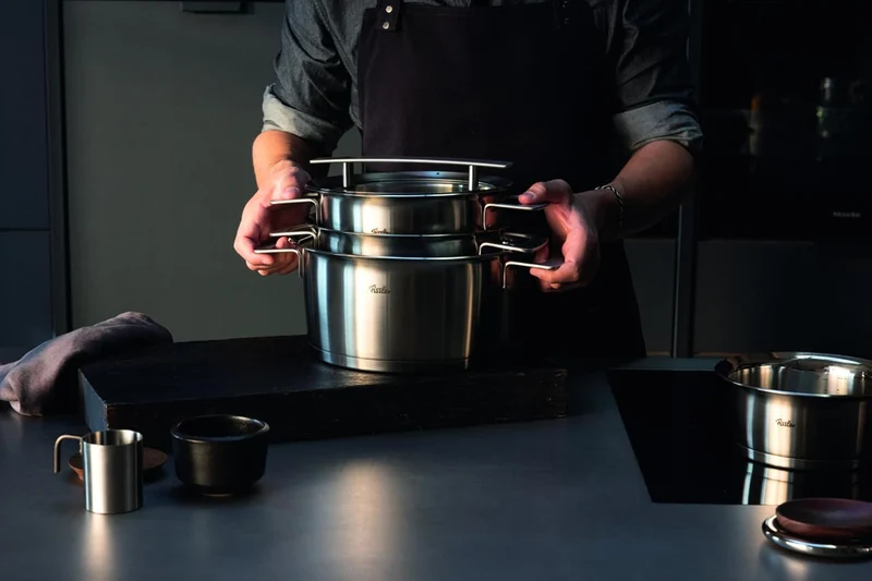 Fissler Phi Collection / Edelstahl-Topfset ,4-teilig, Töpfe mit Glas-Deckel (3 Kochtöpfe, 1 Bratento
