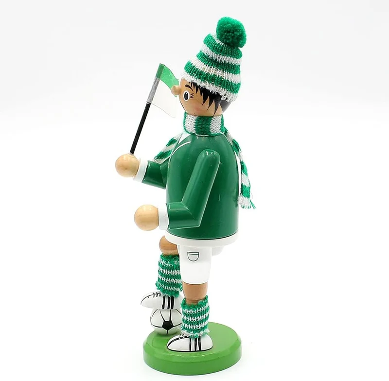Dekohelden24 Räuchermann als Fussballer mit grün/weissem Outfit, ca. 20 cm, 520361, Grün/Weiss Grün