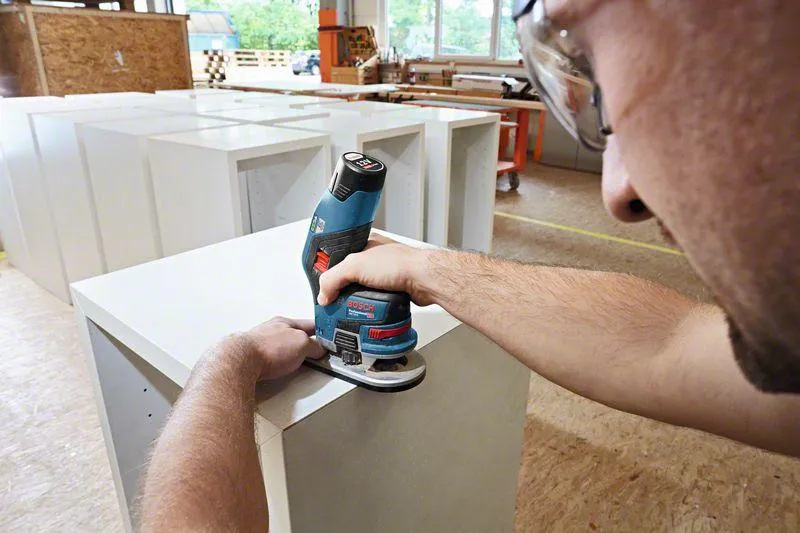 Bosch Professional 12V System Akku Kantenfräse GKF 12V-8