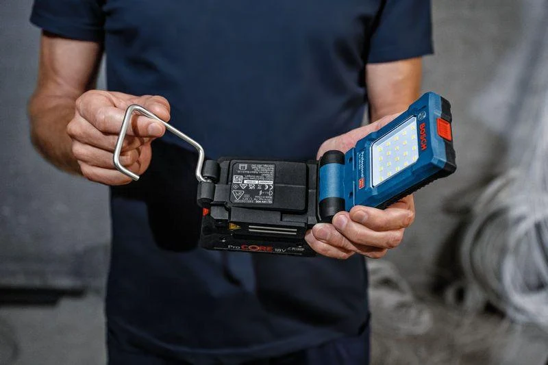 Bosch Professional 18V System Akku Leuchte GLI 18V-800 - 0601443600