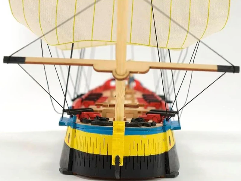 Artesanía Latina - Holzmodellschiff - Easy Kit französische Fregatte, Hermione La Fayette - Modell 1