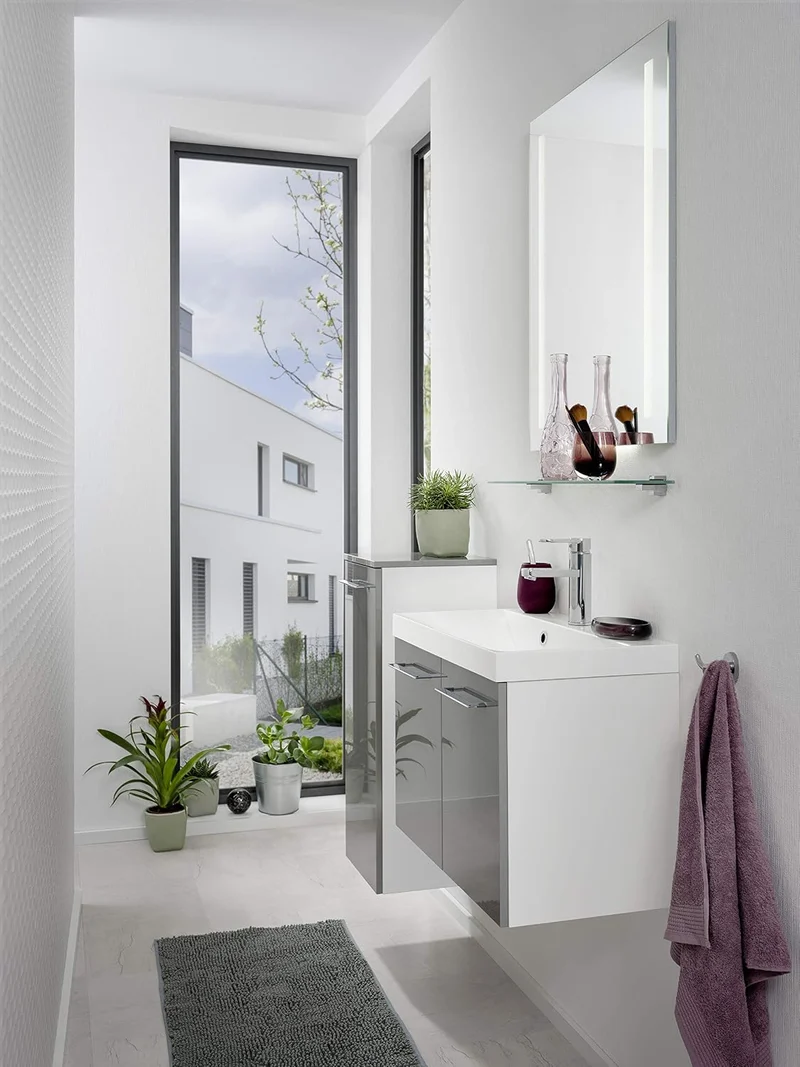FACKELMANN LED Spiegel linear Mirrors/Wandspiegel mit LED-Beleuchtung und Ambientelicht/Masse (B x H
