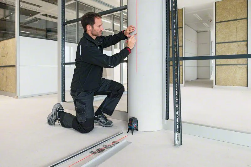Bosch Professional Kreuzlinienlaser GCL 2-15 mit Halterung