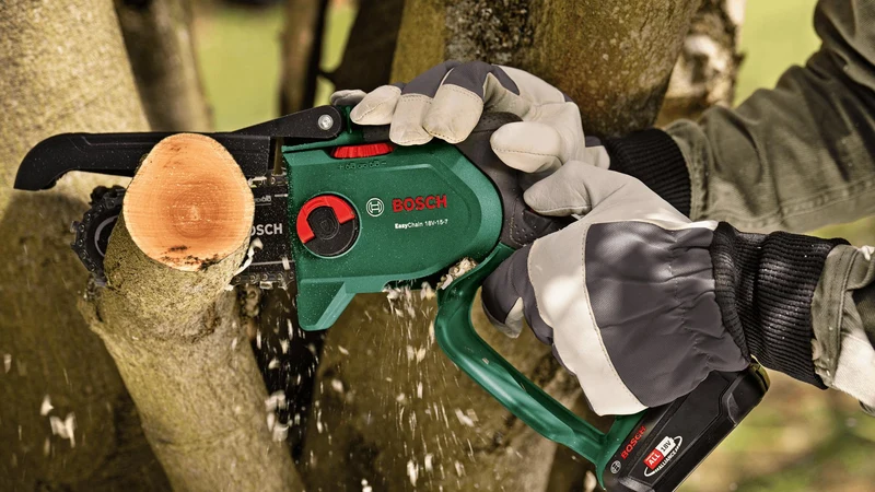 Bosch Mini Kettensäge EasyChain 18V-15-7