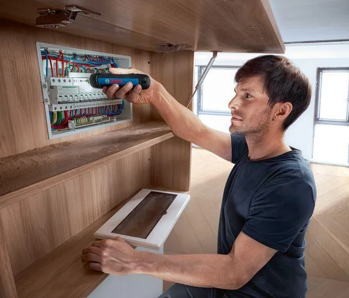 Bosch Go Professional Akku-Schrauber