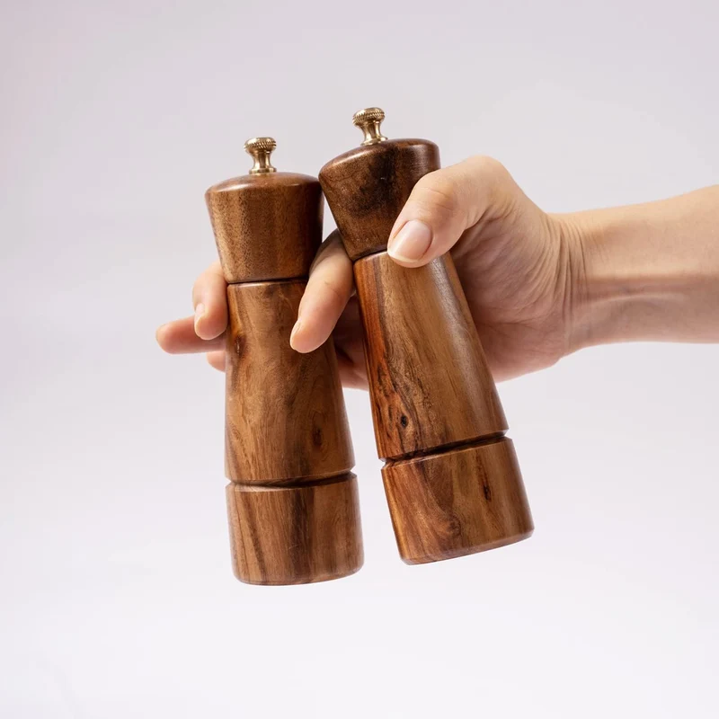 DeroTeno Salz- und Pfeffermühlenset mit Mühlenuntersetzer, Verstellbare Keramikmahlwerk Salzmühle, E