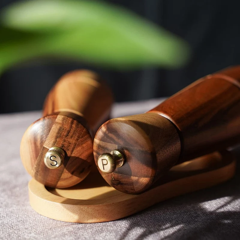 DeroTeno Salz- und Pfeffermühlenset mit Mühlenuntersetzer, Verstellbare Keramikmahlwerk Salzmühle, E