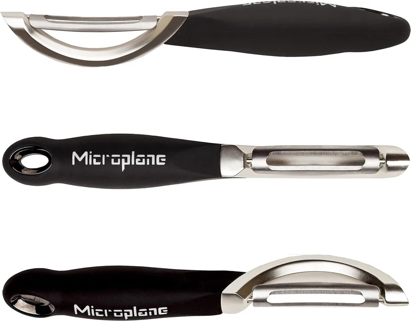 Microplane Gewürzmühle Schwarz für Muskatnuss, Zimt, Tonkabohnen, Langpfeffer und andere getrocknete