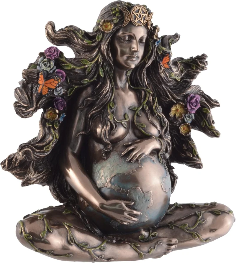 Gaia Erdmutter sitzend mit Blumen und Schmetterlingen - bronziert/coloriert by Veronese