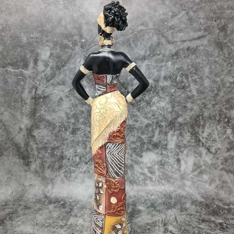 Lifestyle & More Moderne Skulptur Dekofigur Frau Afrikanerin aus Kunststein Mehrfarbig stehend mit b