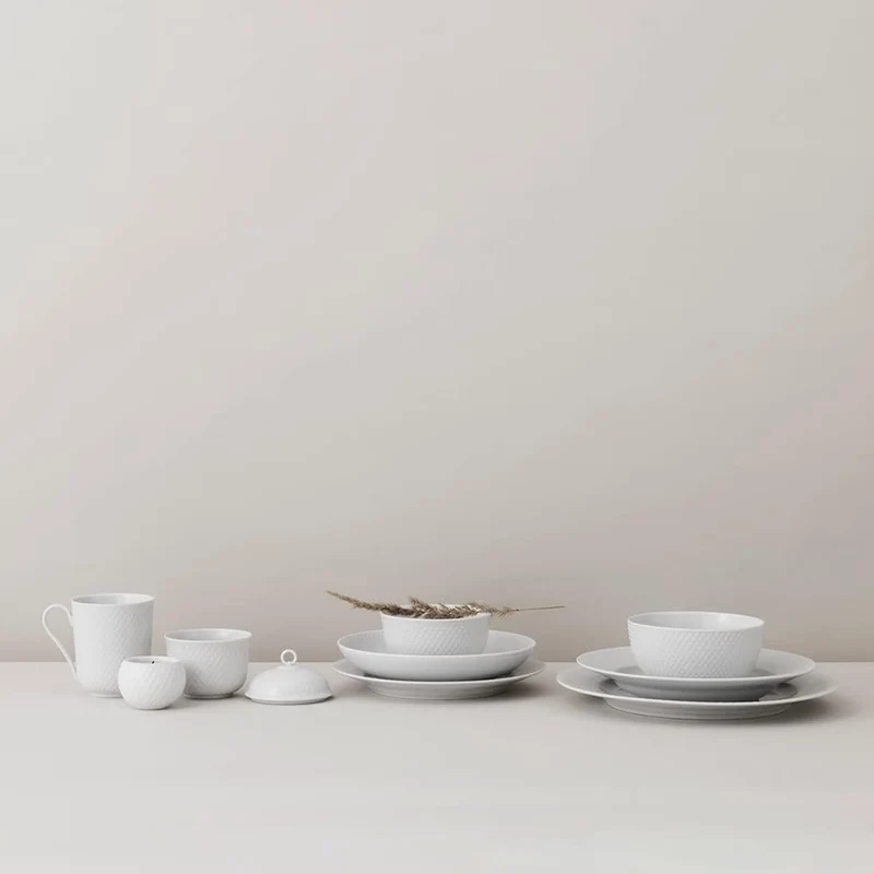 Lyngby Porcelæn Tiefer Teller Ø23 cm Rhombe aus handgefertigtem Porzellan, weiss Ø23 cm Bianco, Ø23