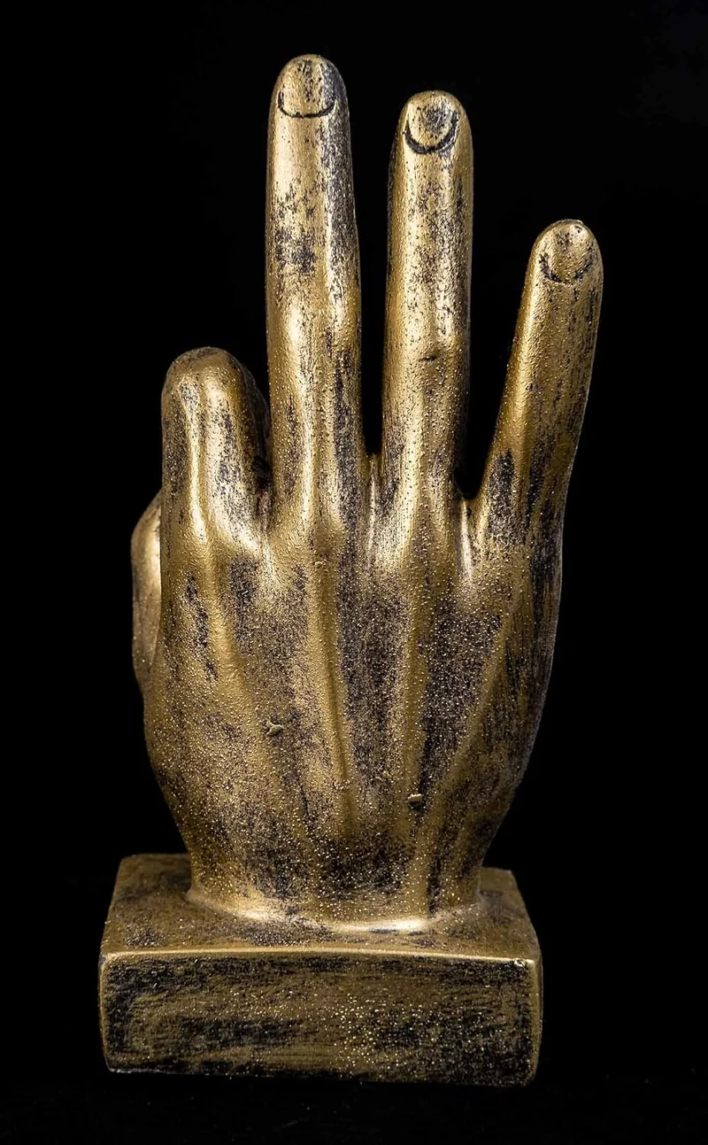 IDYL Moderne Skulptur Figur Resin Finger o.k. | goldfb. | Masse: 9x6x16,5 cm | Material: Polyresin (